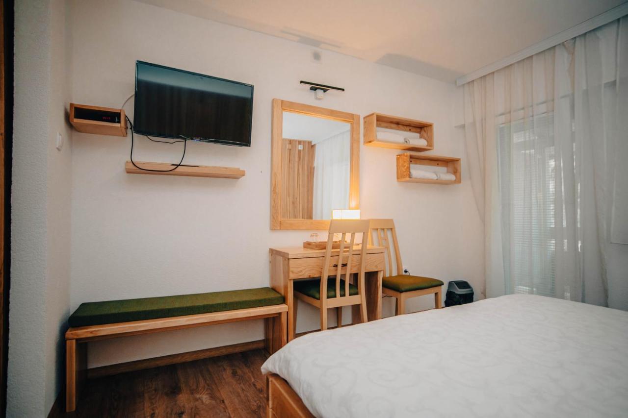 Restoran Sa Prenocistem Gornjak Krepoljin Ngoại thất bức ảnh