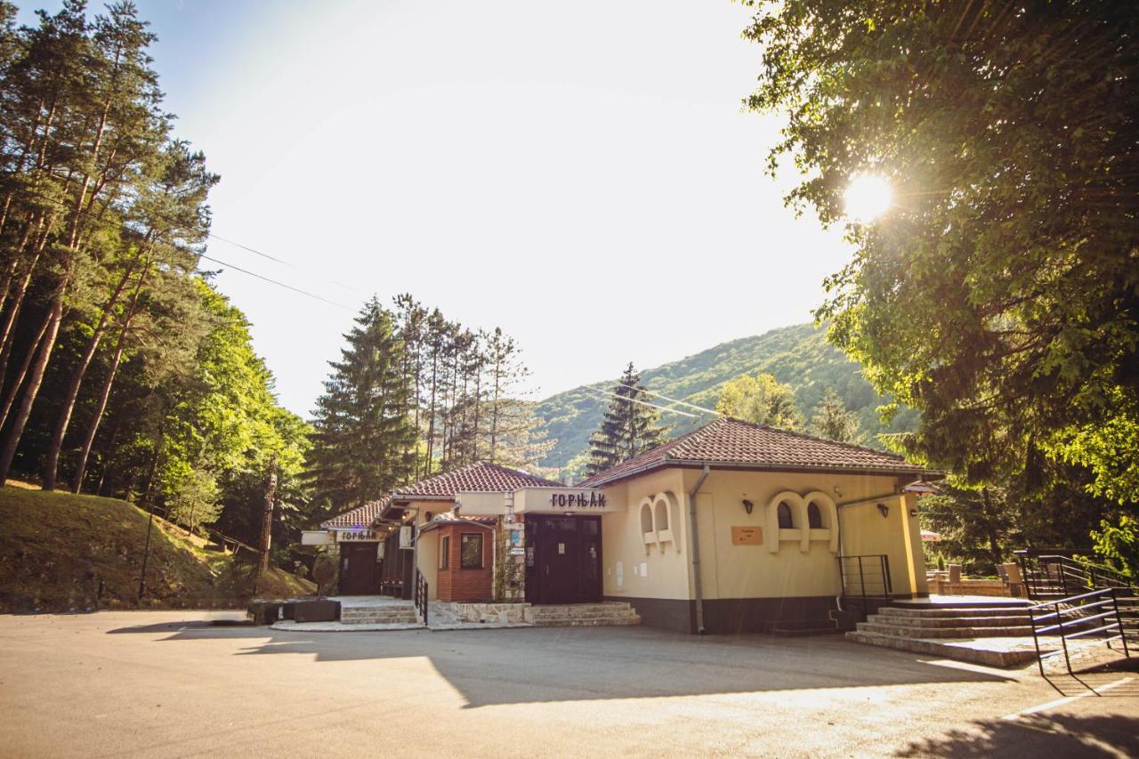 Restoran Sa Prenocistem Gornjak Krepoljin Ngoại thất bức ảnh