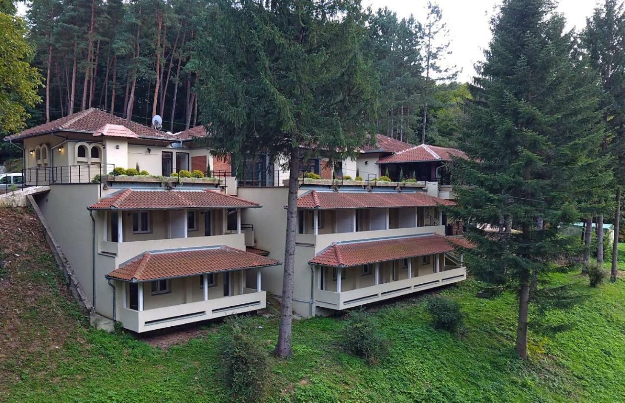 Restoran Sa Prenocistem Gornjak Krepoljin Ngoại thất bức ảnh